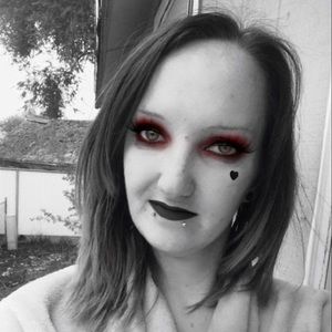 Meet your Posher, Alisha